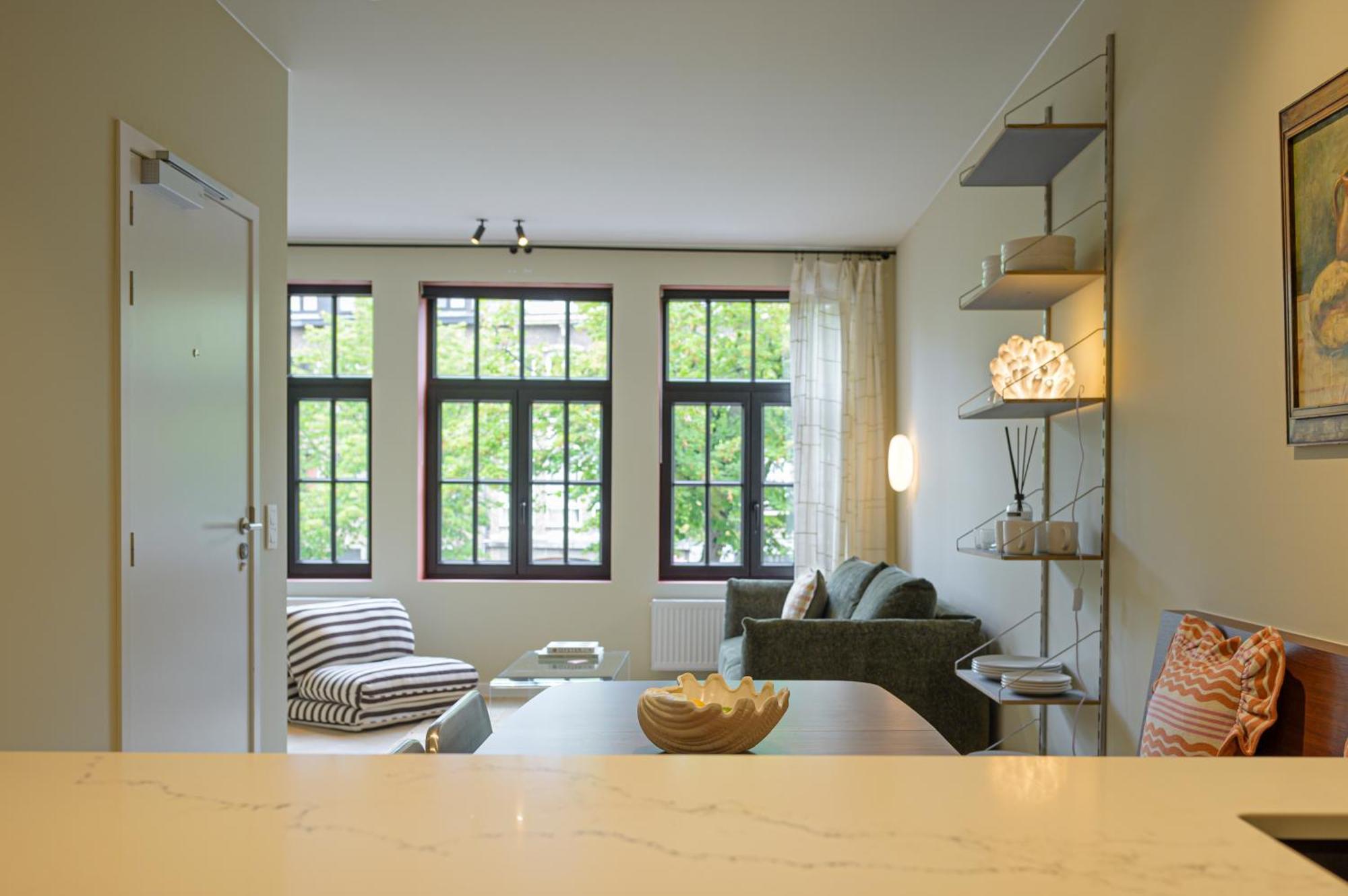 Shway - The Book Binder Apartamento